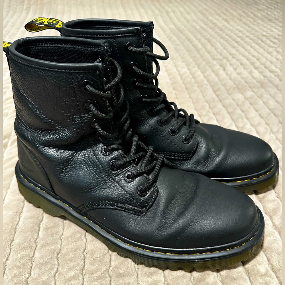Dr. Marten’s Awley Boot Size 11M in Black